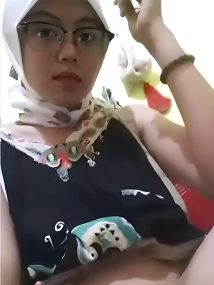 Bokep Jilbab – SMA Kacamata Omek Ampe Becek